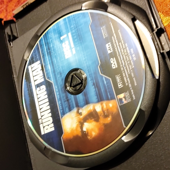 The Running Man DVD movie - Picture 4 of 7